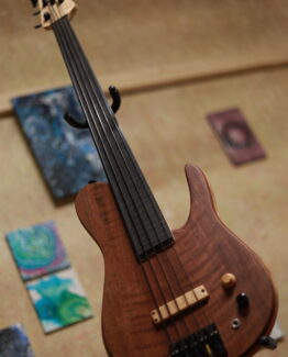 WoodGuerilla "MOTH" fretless
